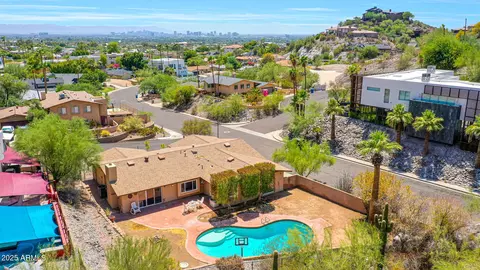View/Area - 2202 E Belmont Ave, Phoenix, AZ 85020 photo 4 of 9