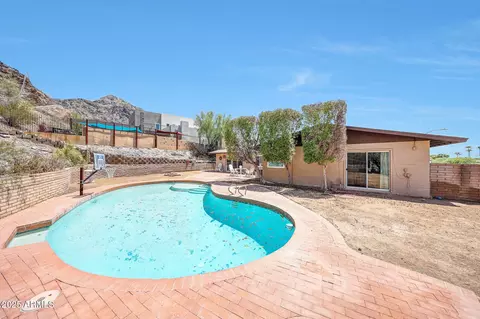 Exterior - 2202 E Belmont Ave, Phoenix, AZ 85020 photo 3 of 4
