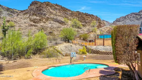 Exterior - 2202 E Belmont Ave, Phoenix, AZ 85020 photo 4 of 4