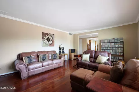 Living - 2202 E Belmont Ave, Phoenix, AZ 85020 photo 4 of 4