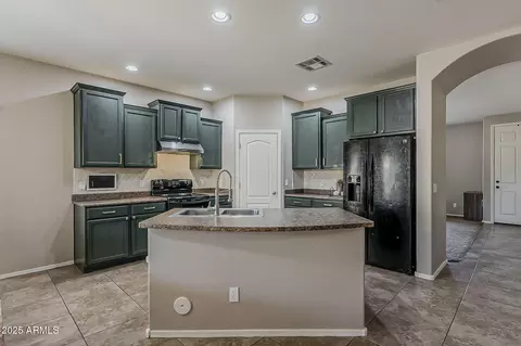 Kitchen - 11308 E Sable Ave, Mesa, AZ 85212 photo 2 of 2