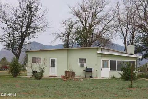 10550 E Highway 92 Hwy, Hereford, AZ 85615