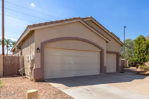 Exterior - 1818 S Saddle St, Gilbert, AZ 85233 photo 3 of 7