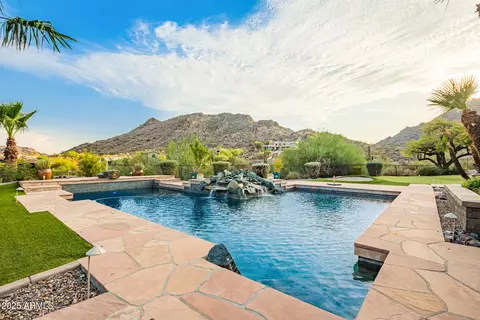 Exterior - 2401 E Carol Ave, Phoenix, AZ 85028 photo 26 of 37