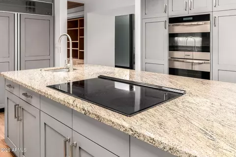 Kitchen - 2401 E Carol Ave, Phoenix, AZ 85028 photo 6 of 6
