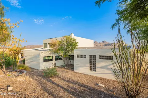 Exterior - 2401 E Carol Ave, Phoenix, AZ 85028 photo 9 of 37