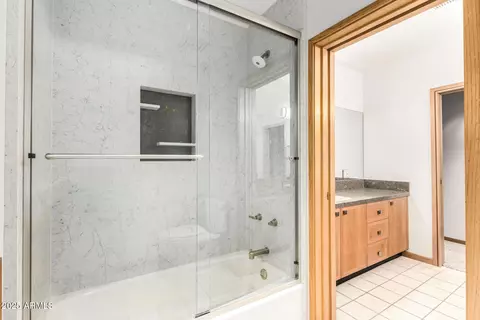 Bath - 2401 E Carol Ave, Phoenix, AZ 85028 photo 10 of 10