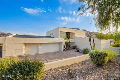 Exterior - 2401 E Carol Ave, Phoenix, AZ 85028 photo 6 of 37
