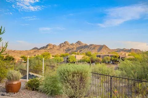 Exterior - 2401 E Carol Ave, Phoenix, AZ 85028 photo 31 of 37