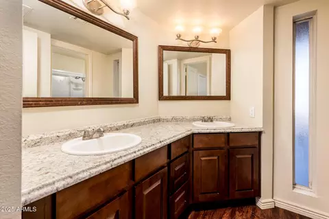 Bath - 11666 N 28th Dr UNIT 265, Phoenix, AZ 85029 photo 1 of 4