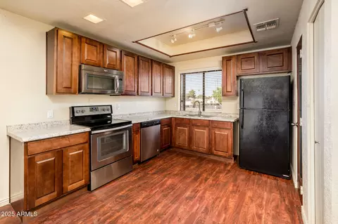 Kitchen - 11666 N 28th Dr UNIT 265, Phoenix, AZ 85029 photo 1 of 2