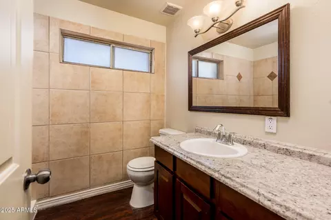 Bath - 11666 N 28th Dr UNIT 265, Phoenix, AZ 85029 photo 3 of 4