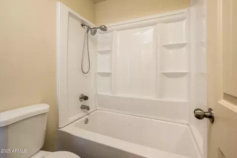 Bath - 11666 N 28th Dr UNIT 265, Phoenix, AZ 85029 photo 2 of 4