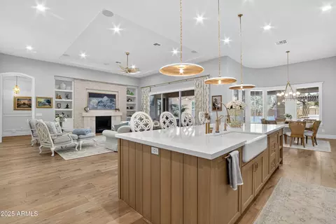 Kitchen - 2040 E Aris Dr, Gilbert, AZ 85298 photo 4 of 5