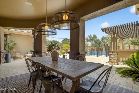 Exterior - 2040 E Aris Dr, Gilbert, AZ 85298 photo 6 of 20