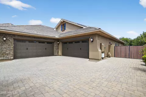 Other - 2040 E Aris Dr, Gilbert, AZ 85298 photo 1 of 20