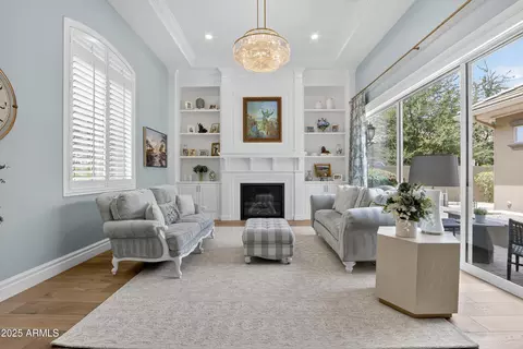 Living - 2040 E Aris Dr, Gilbert, AZ 85298 photo 8 of 9