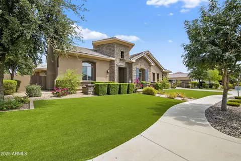 Exterior - 2040 E Aris Dr, Gilbert, AZ 85298 photo 2 of 20