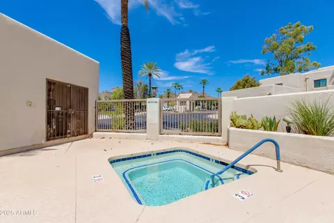 Exterior - 6202 N 30th Pl, Phoenix, AZ 85016 photo 2 of 2