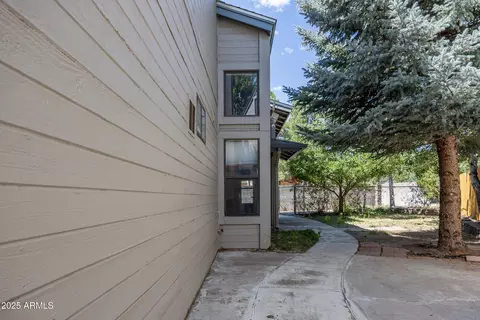 4110 E Spring Meadows Cir, Flagstaff, AZ 86004 photo 8