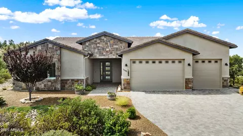 5565 W Halcyone Cir, Prescott, AZ 86305