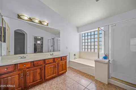 Bath - 3549 S Oxley Cir, Mesa, AZ 85212 photo 3 of 4