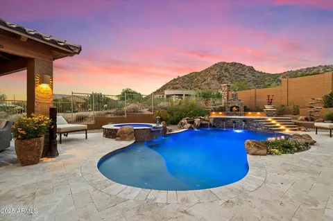 2312 W Villa Cassandra Dr, Phoenix, AZ 85086