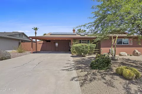 2637 S Holbrook Ln, Tempe, AZ 85282