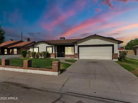 202 S Eucalyptus Pl, Chandler, AZ 85225
