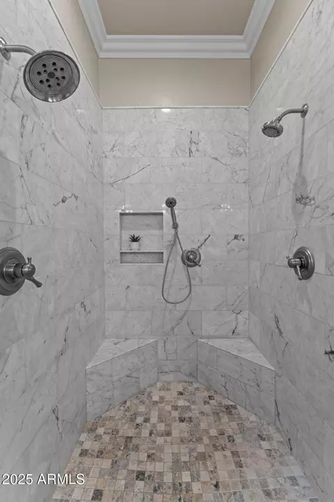 Bath - 458 E Joseph Way, Gilbert, AZ 85295 photo 4 of 9