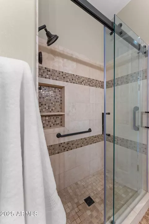 Bath - 458 E Joseph Way, Gilbert, AZ 85295 photo 7 of 9