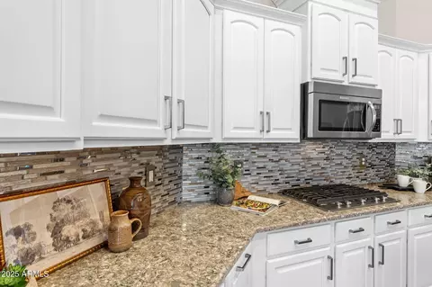 Kitchen - 458 E Joseph Way, Gilbert, AZ 85295 photo 2 of 4