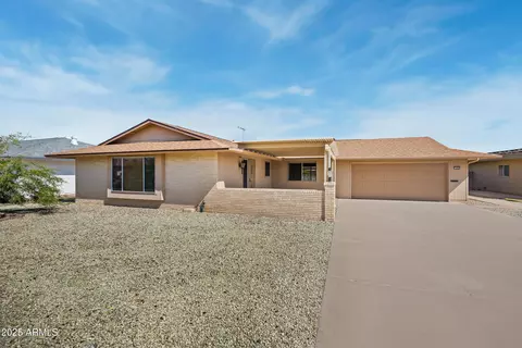 11041 W Pleasant Valley Rd, Sun City, AZ 85351