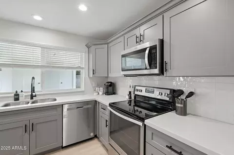 Kitchen - 2303 Evergreen St, Mesa, AZ 85213 photo 7 of 7