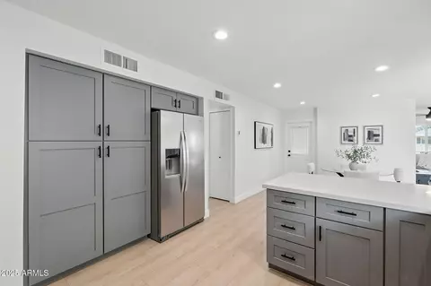 Kitchen - 2303 Evergreen St, Mesa, AZ 85213 photo 5 of 7