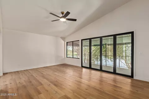 Living - 814 S Copper Key Ct, Gilbert, AZ 85233 photo 4 of 4