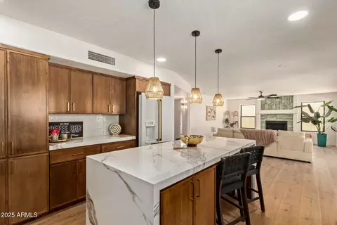 Kitchen - 814 S Copper Key Ct, Gilbert, AZ 85233 photo 2 of 3