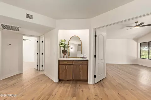 Entry Way - 814 S Copper Key Ct, Gilbert, AZ 85233 photo 3 of 4
