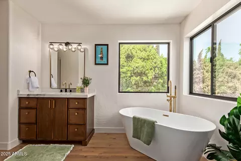 Bath - 814 S Copper Key Ct, Gilbert, AZ 85233 photo 5 of 6