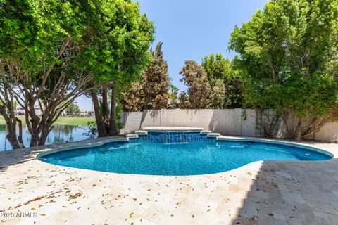 Exterior - 814 S Copper Key Ct, Gilbert, AZ 85233 photo 8 of 10
