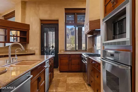 Kitchen - 3307 N Mountain View Rd, Apache Junction, AZ 85119 photo 4 of 4
