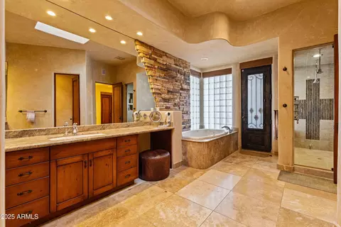 Bath - 3307 N Mountain View Rd, Apache Junction, AZ 85119 photo 2 of 4