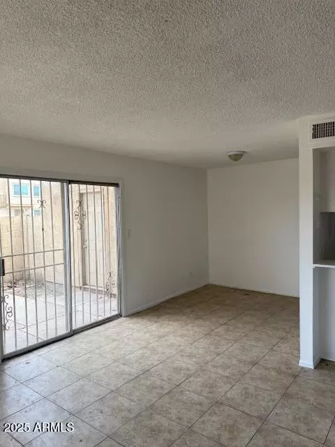 Living - 4012 S 45th St, Phoenix, AZ 85040 photo 2 of 3