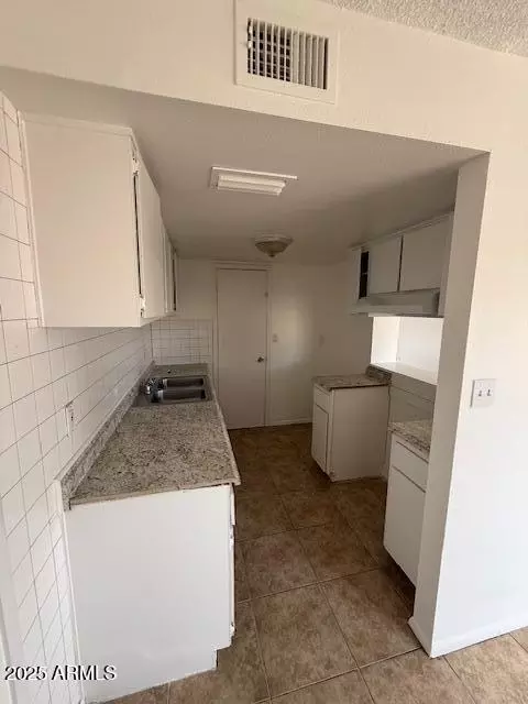 Kitchen - 4012 S 45th St, Phoenix, AZ 85040 photo 1 of 1