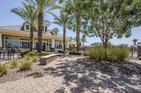 Exterior - 10515 E Nopal Ave, Mesa, AZ 85209 photo 10 of 14
