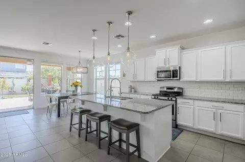 Kitchen - 10515 E Nopal Ave, Mesa, AZ 85209 photo 1 of 4