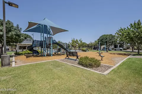 View/Area - 10515 E Nopal Ave, Mesa, AZ 85209 photo 9 of 12