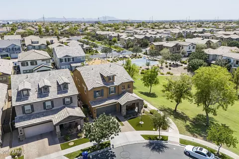 10515 E Nopal Ave, Mesa, AZ 85209