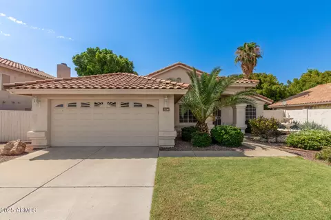 7236 W Los Gatos Dr, Glendale, AZ 85310