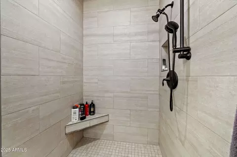 Bath - 10648 E Kinetic Dr, Mesa, AZ 85212 photo 3 of 6